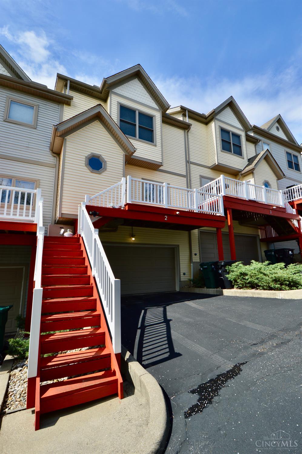 3450 Golden Avenue 2