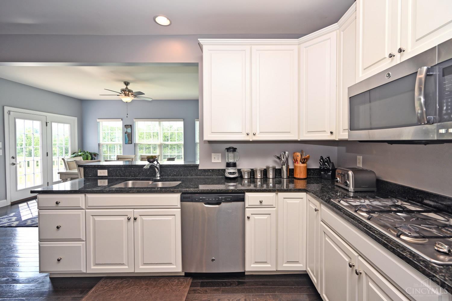 4099 Chatsworth Drive, Mason, Ohio image 24
