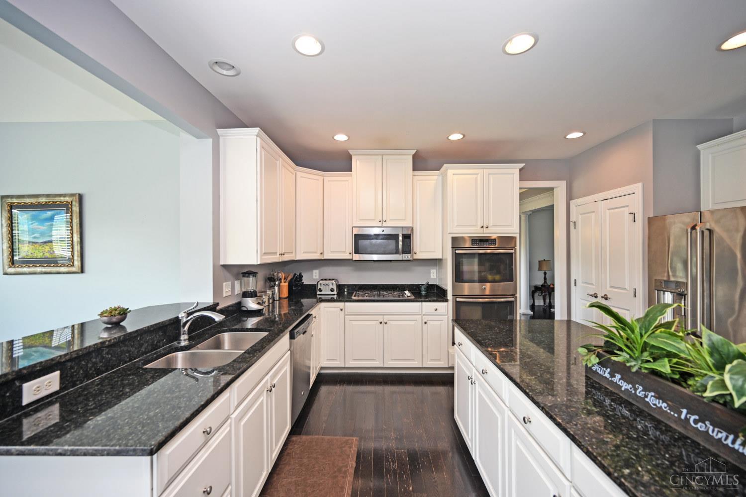 4099 Chatsworth Drive, Mason, Ohio image 21