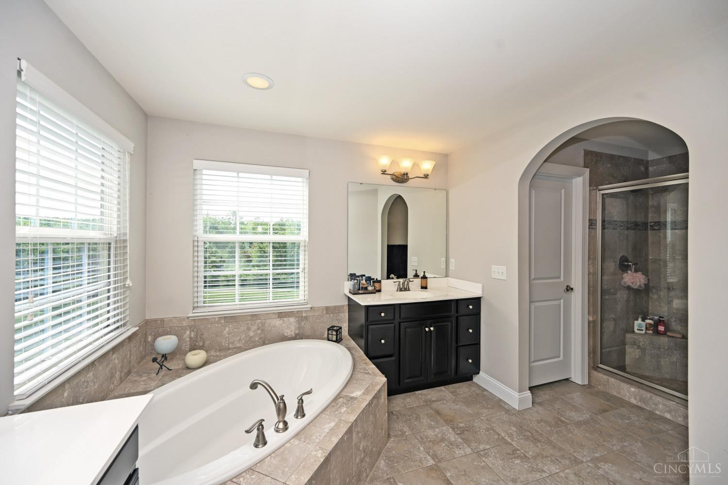 4099 Chatsworth Drive, Mason, Ohio image 50