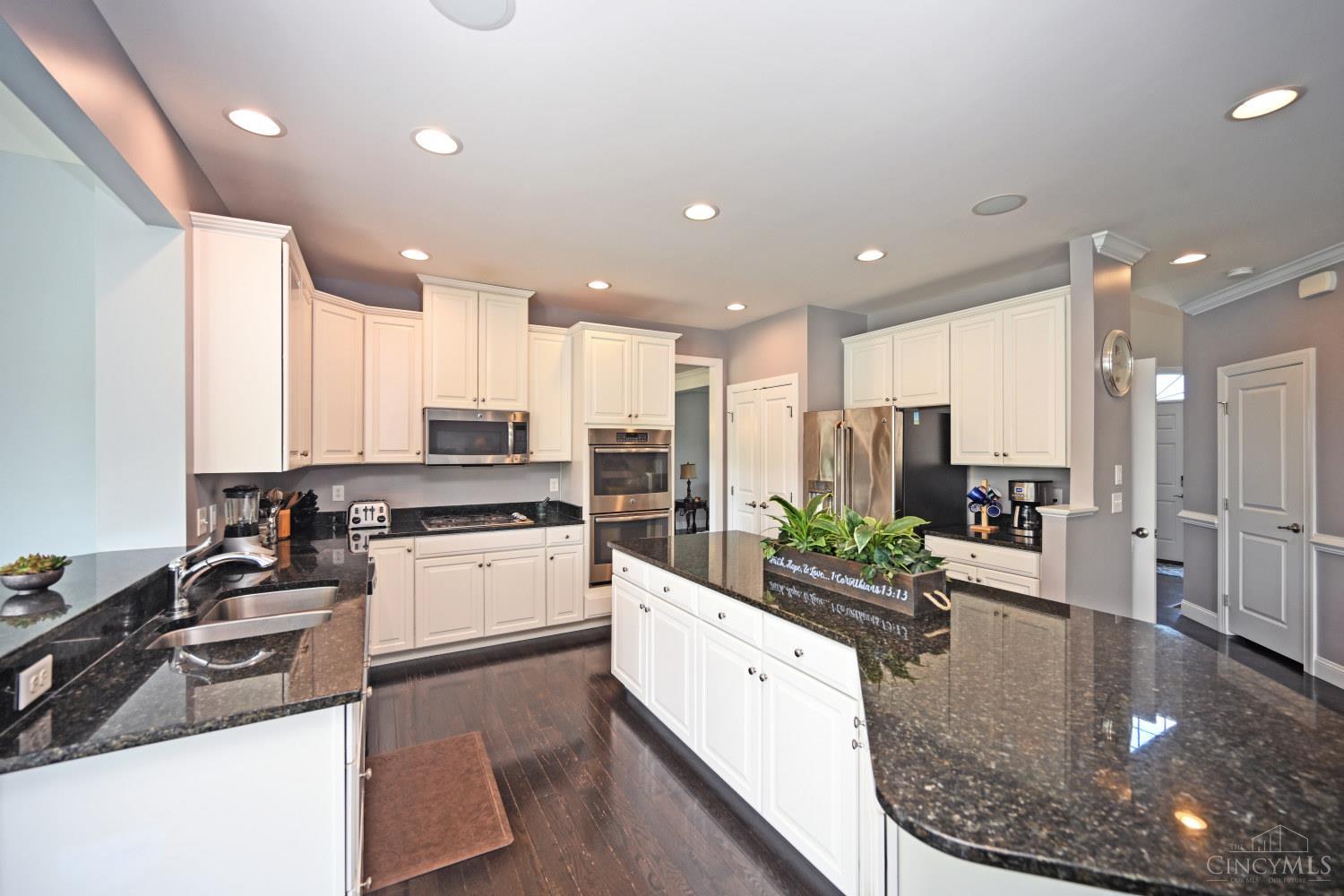 4099 Chatsworth Drive, Mason, Ohio image 22