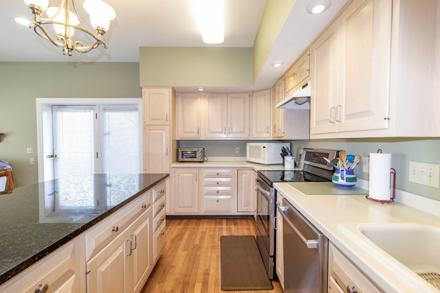 635 Windy Hill Street, Hamilton, Ohio image 11