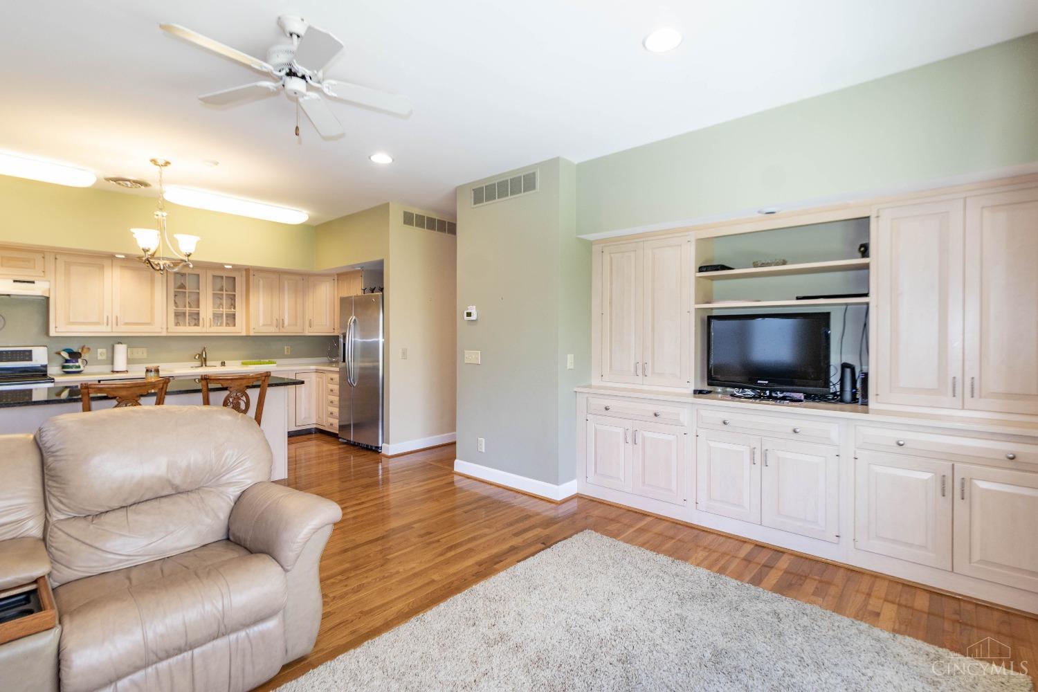 635 Windy Hill Street, Hamilton, Ohio image 13