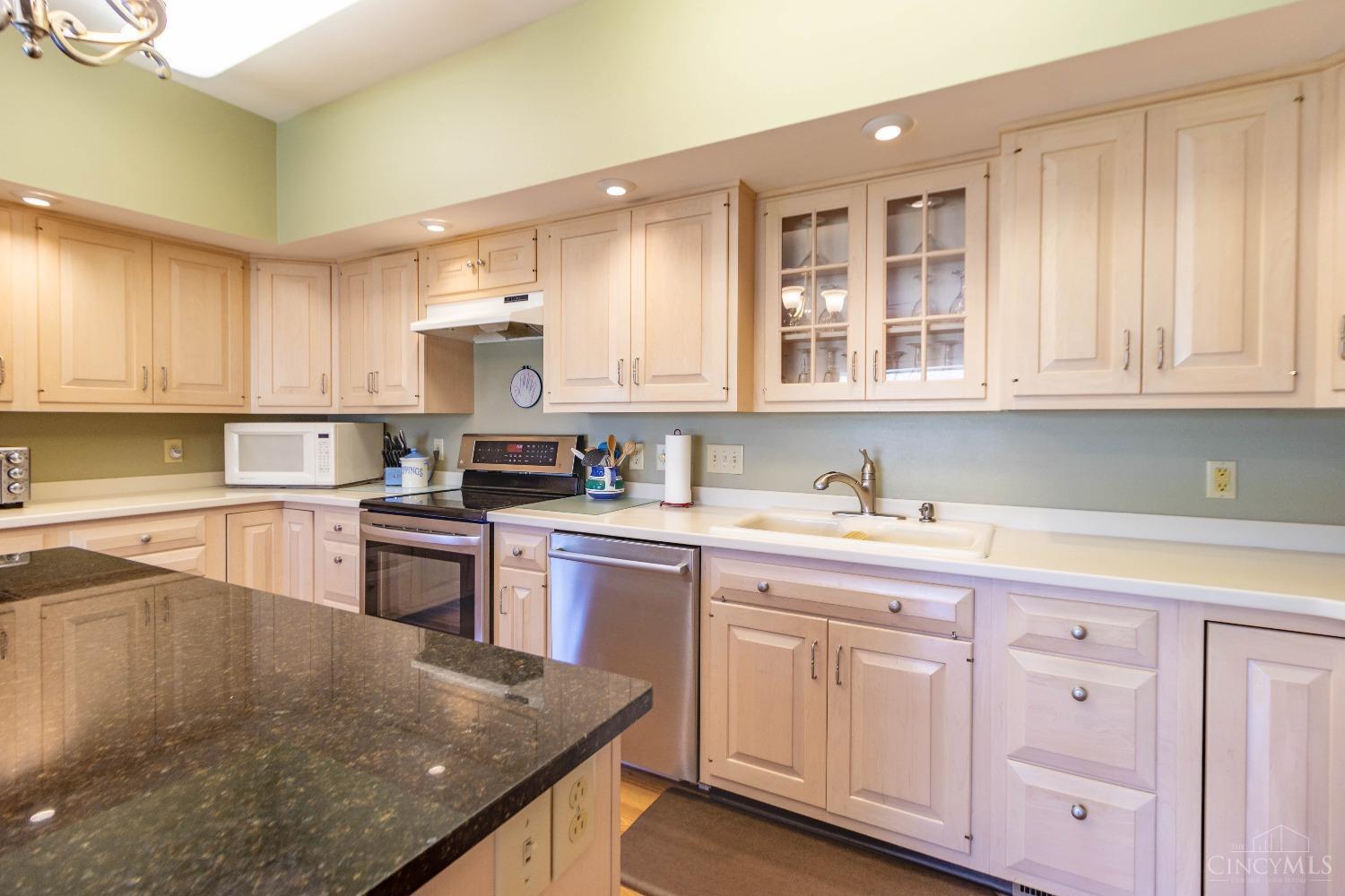 635 Windy Hill Street, Hamilton, Ohio image 10