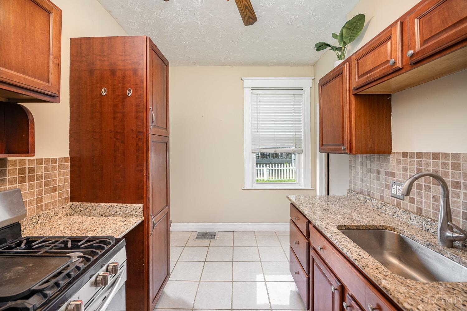 3933 Grove Avenue, Norwood, Ohio image 12