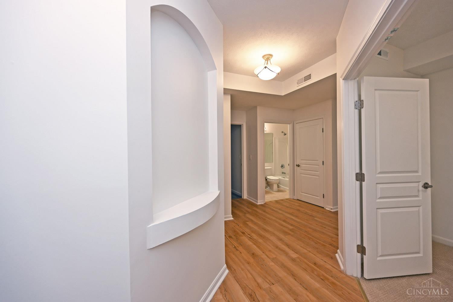 4469 English Oak Court