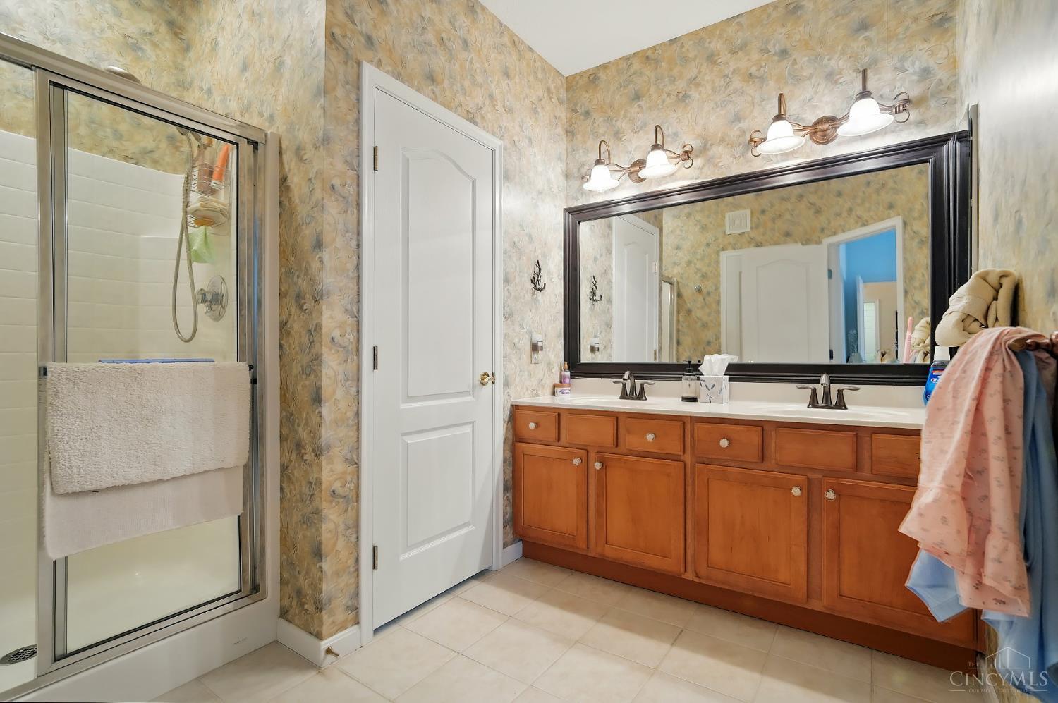 1152 Meadow Vista Drive, Hamilton Twp, Ohio image 20