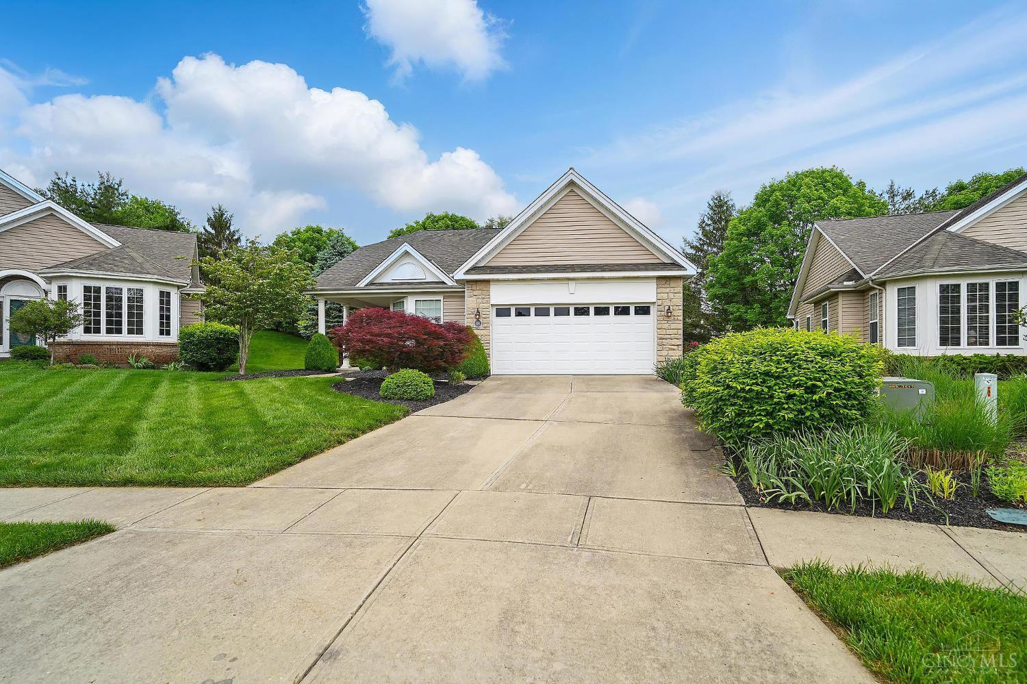 1152 Meadow Vista Drive, Hamilton Twp, Ohio image 3