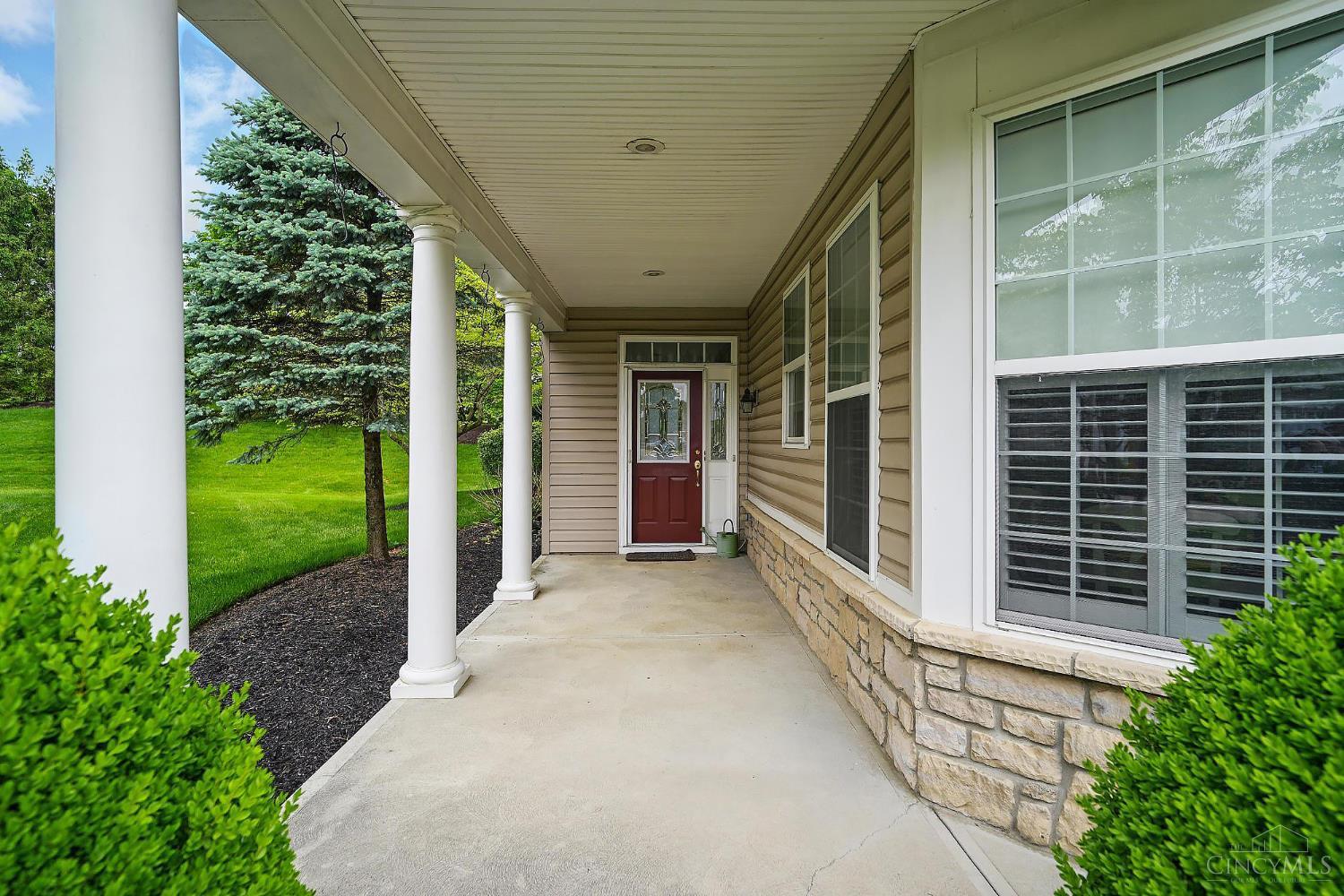 1152 Meadow Vista Drive, Hamilton Twp, Ohio image 5