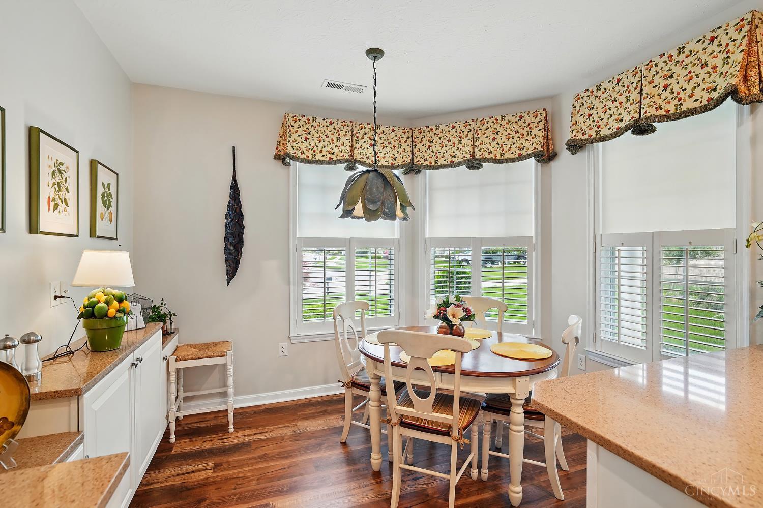 1152 Meadow Vista Drive, Hamilton Twp, Ohio image 16