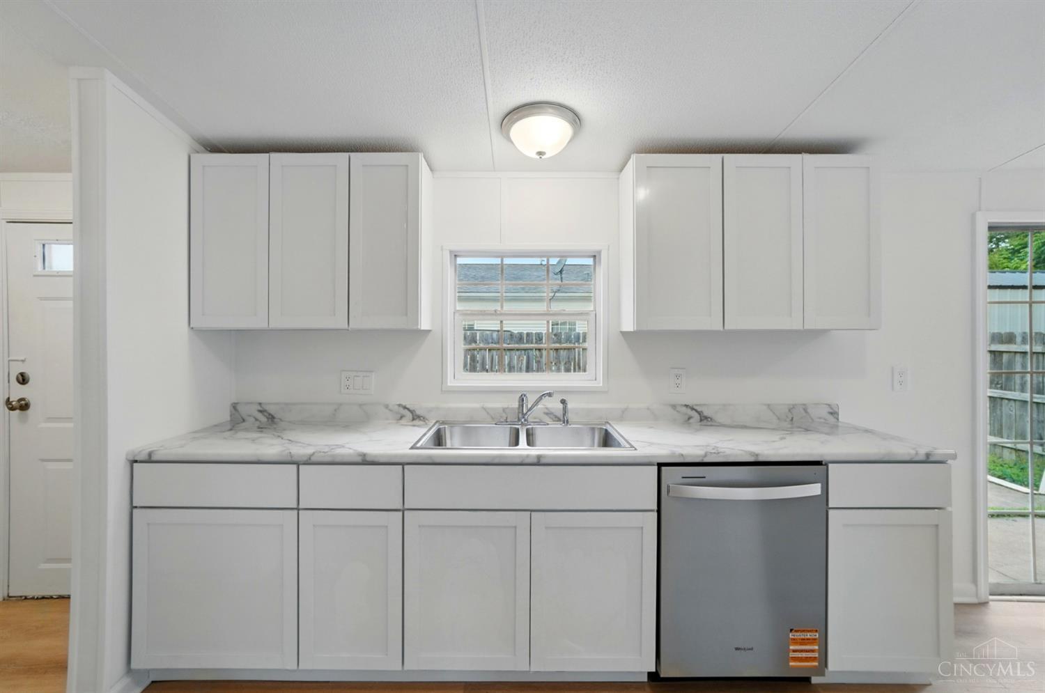 665 Diamond Loop, Middletown, Ohio image 13