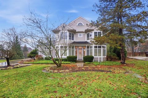 Photo of 213 Belmont Court, Loveland, OH 45140 (MLS # 1871540)