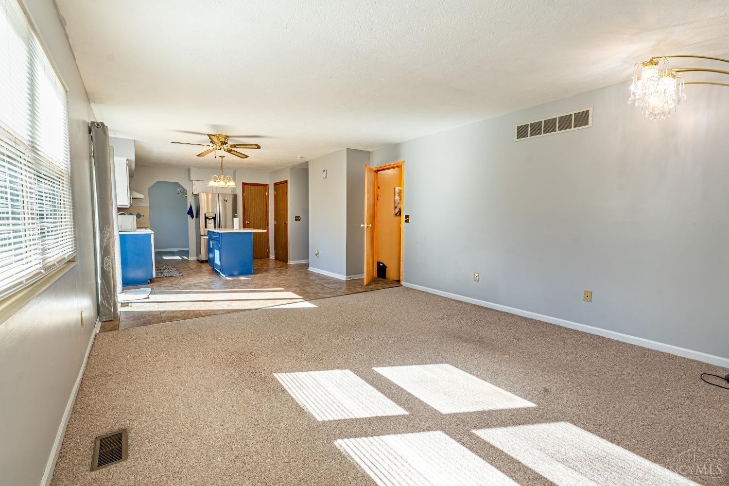 6558 Jayfield Drive, Fairfield Twp, Ohio image 7