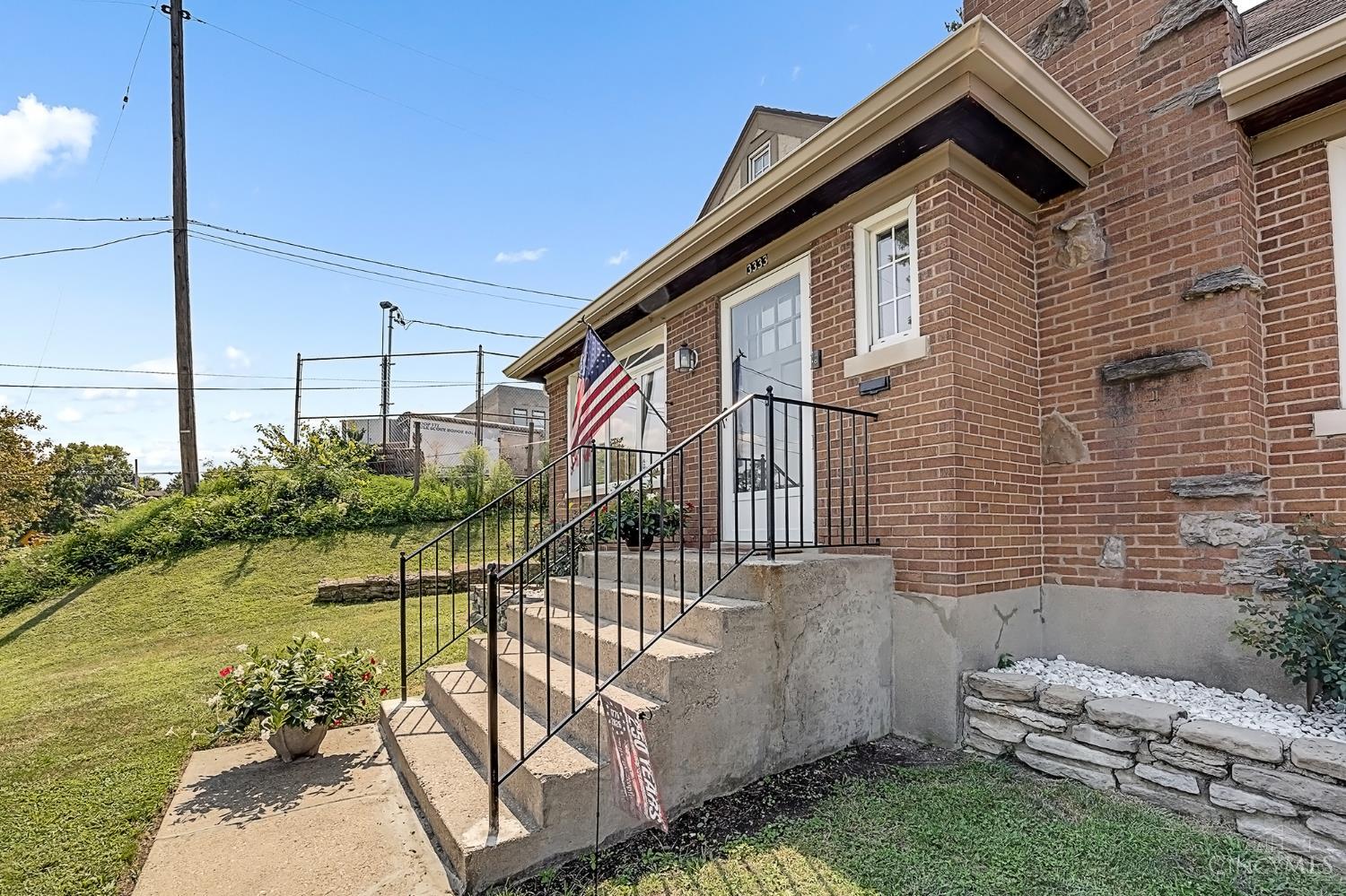 3333 Meyer Place