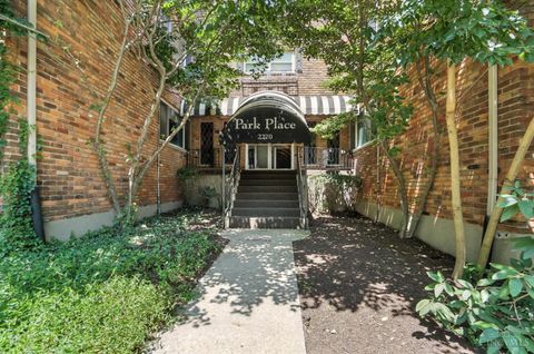 Condo For Rent - 2270 Madison Road<br/> Hamilton County, Cincinnati, OH 45208