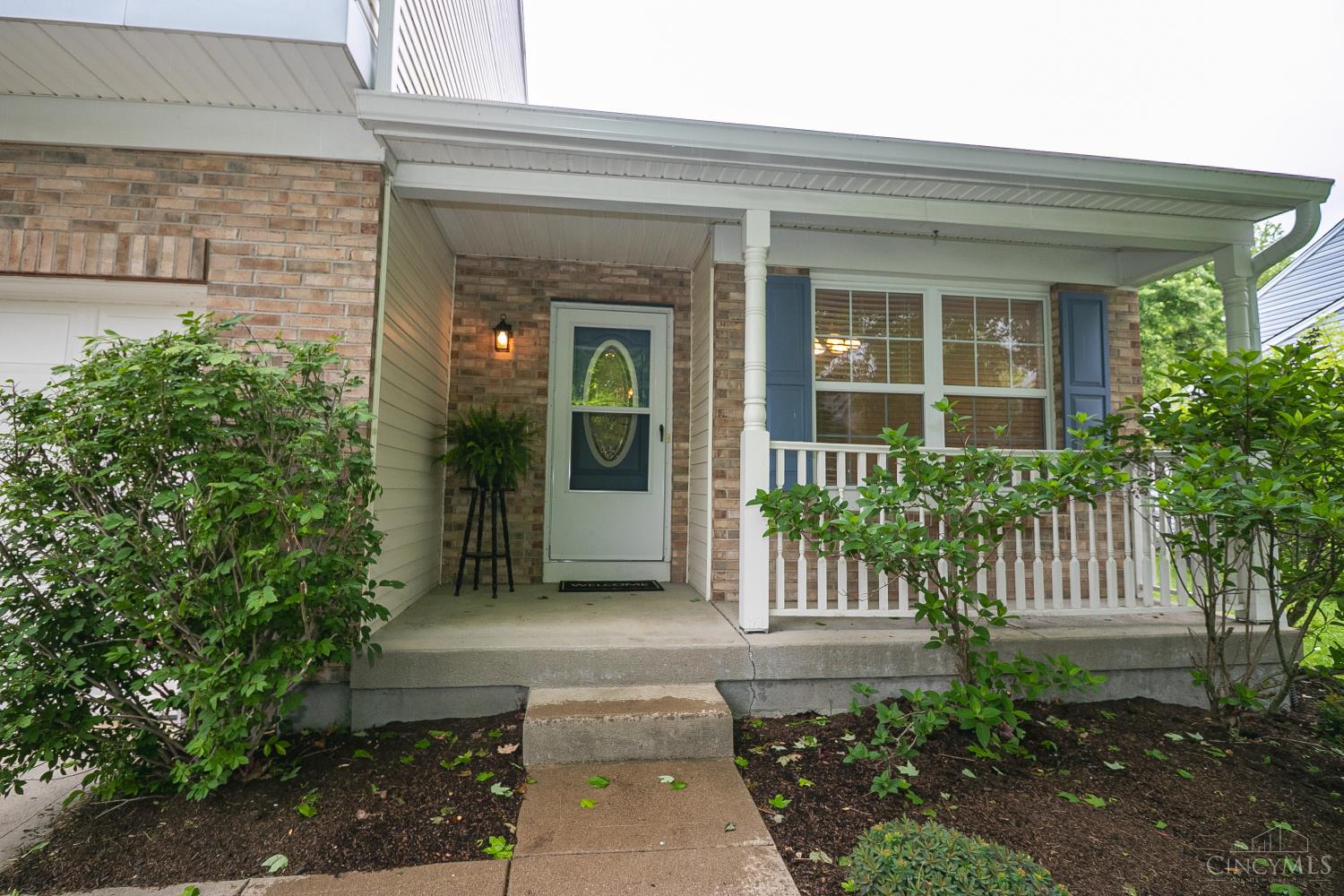 6289 Maple Grove