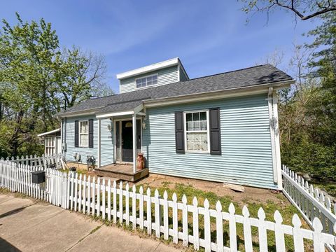 Homes For Sale - 2712 Morrow Place<br/> Hamilton County, Cincinnati, OH 45204