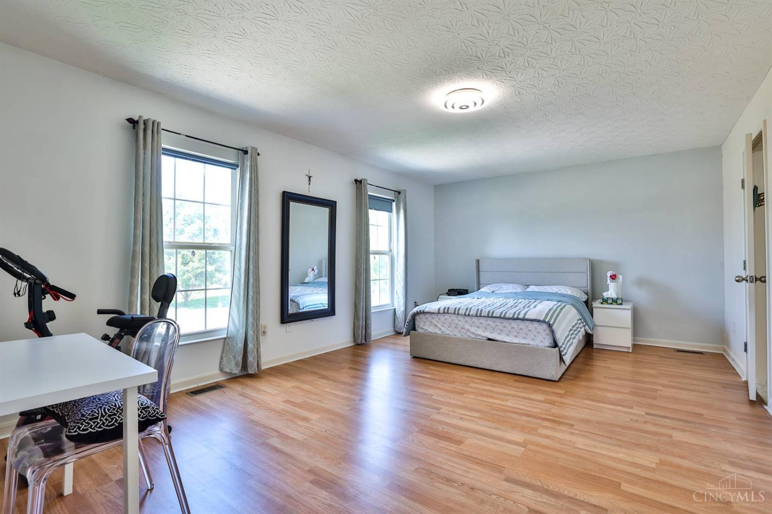 7590 Black Squirrel Trail, Hamilton, Ohio image 18