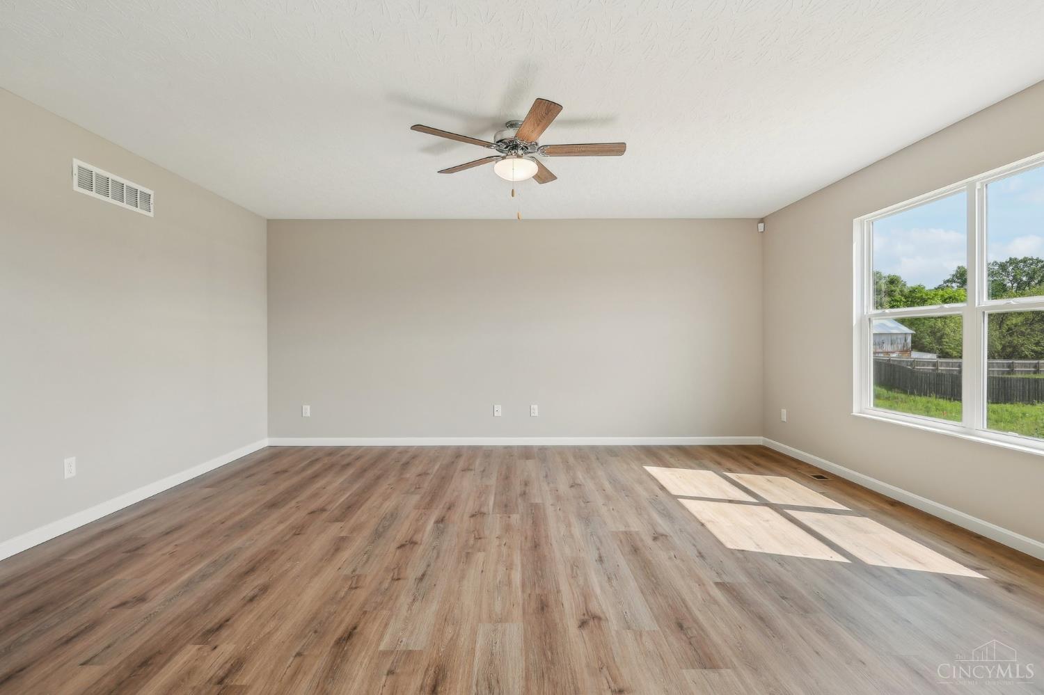 318 Selkirk Place, Trenton, Ohio image 32