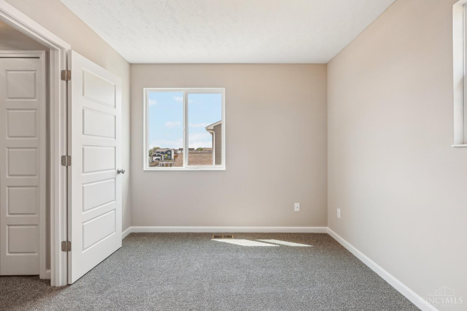 318 Selkirk Place, Trenton, Ohio image 44