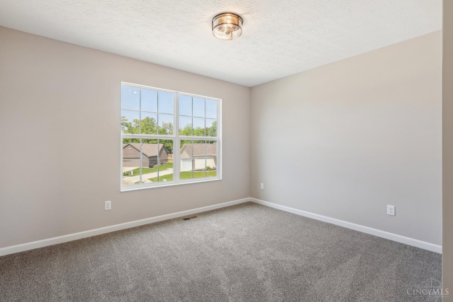 318 Selkirk Place, Trenton, Ohio image 47