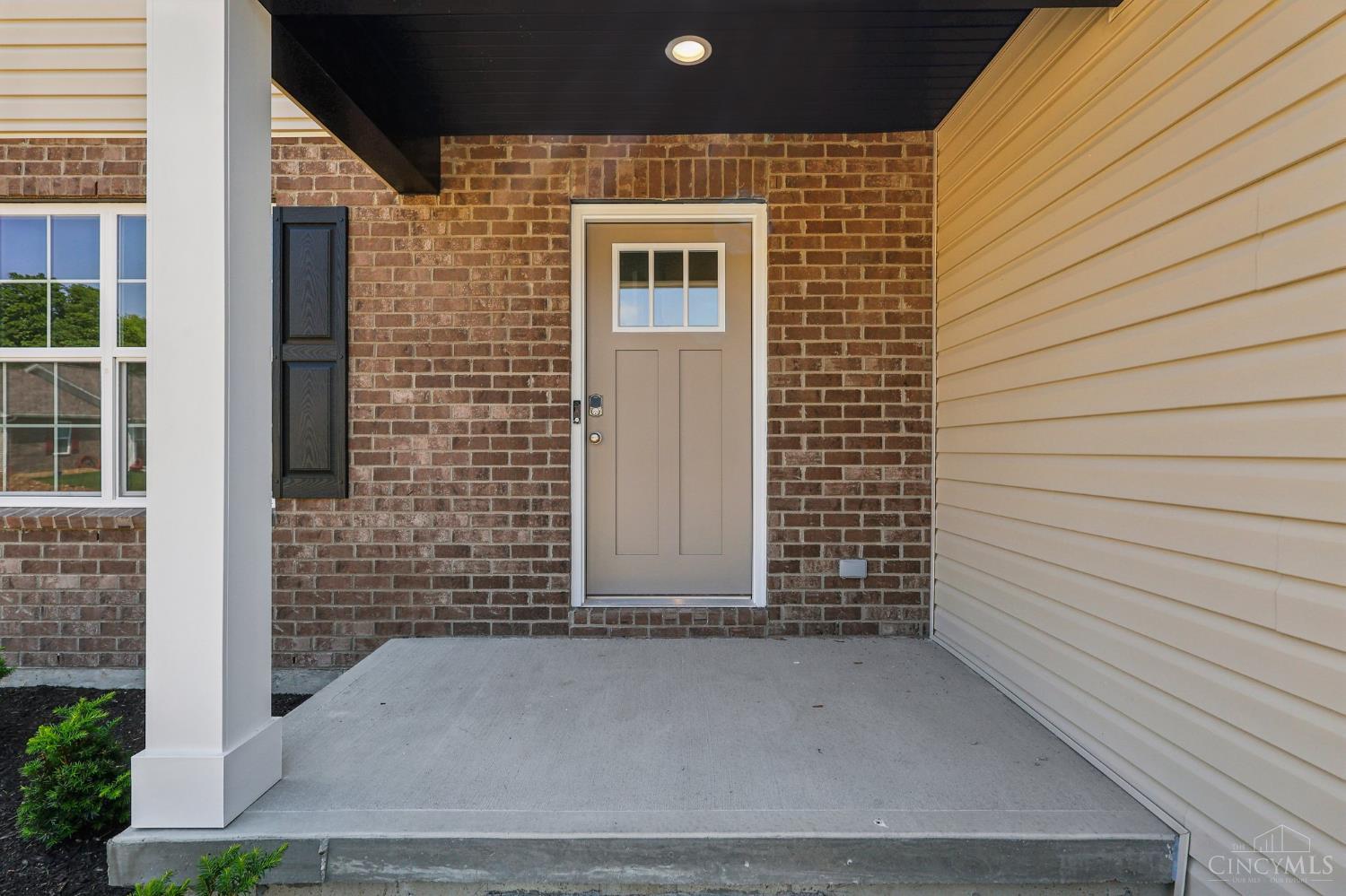 318 Selkirk Place, Trenton, Ohio image 13