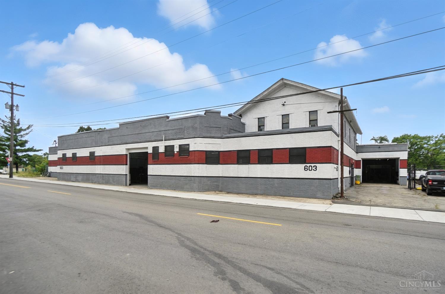 603 S Broadway Street