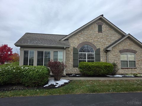 Photo of 1414 Cotswold Lane, Hamilton, OH 45013 (MLS # 1861752)