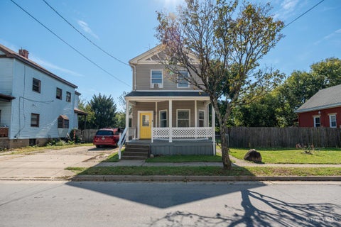 Photo of 613 E Epworth Avenue, Cincinnati, OH 45232 (MLS # 1897159)