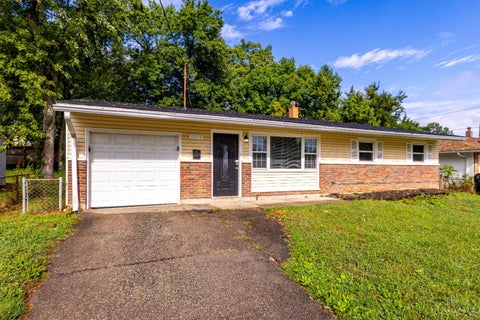 Photo of 11559 Fremantle Drive, Forest Park, OH 45240 (MLS # 1894145)