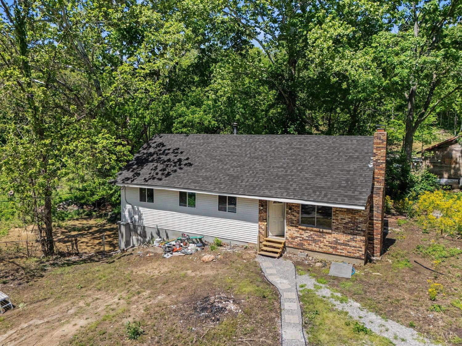 8547 Davis Road