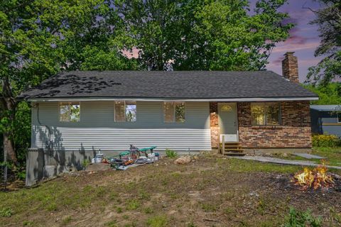 Photo of 8547 Davis Road, Maineville, OH 45039 (MLS # 1879026)
