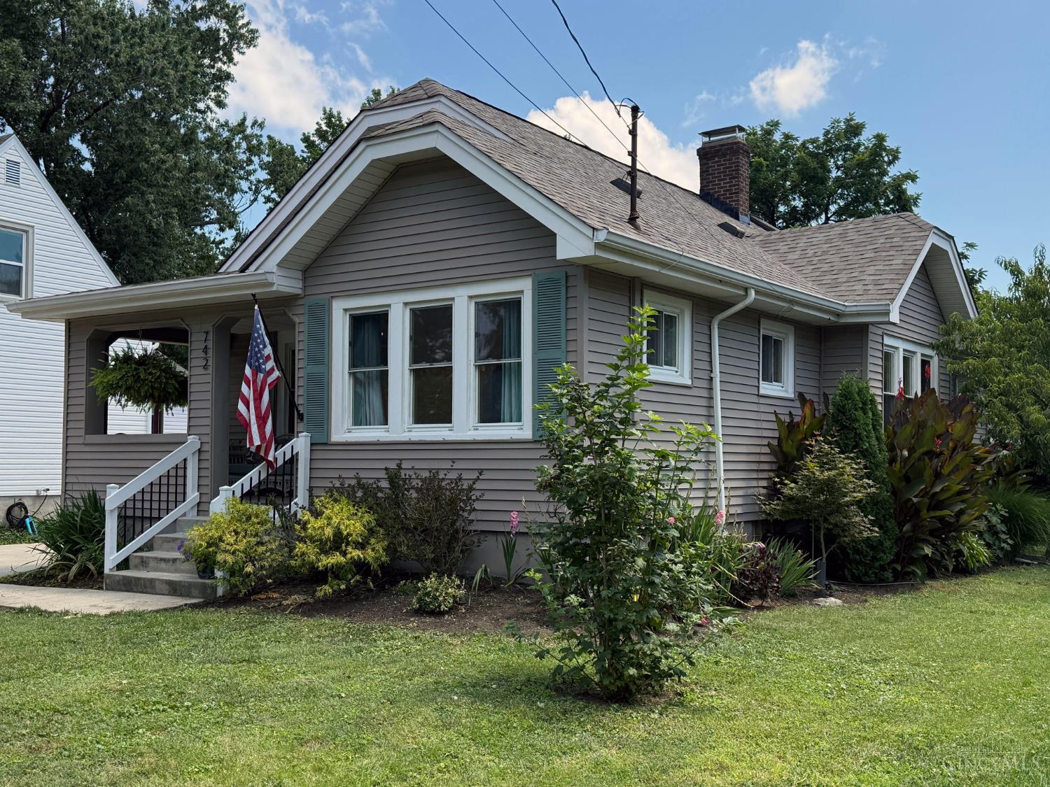 742 Barney Avenue