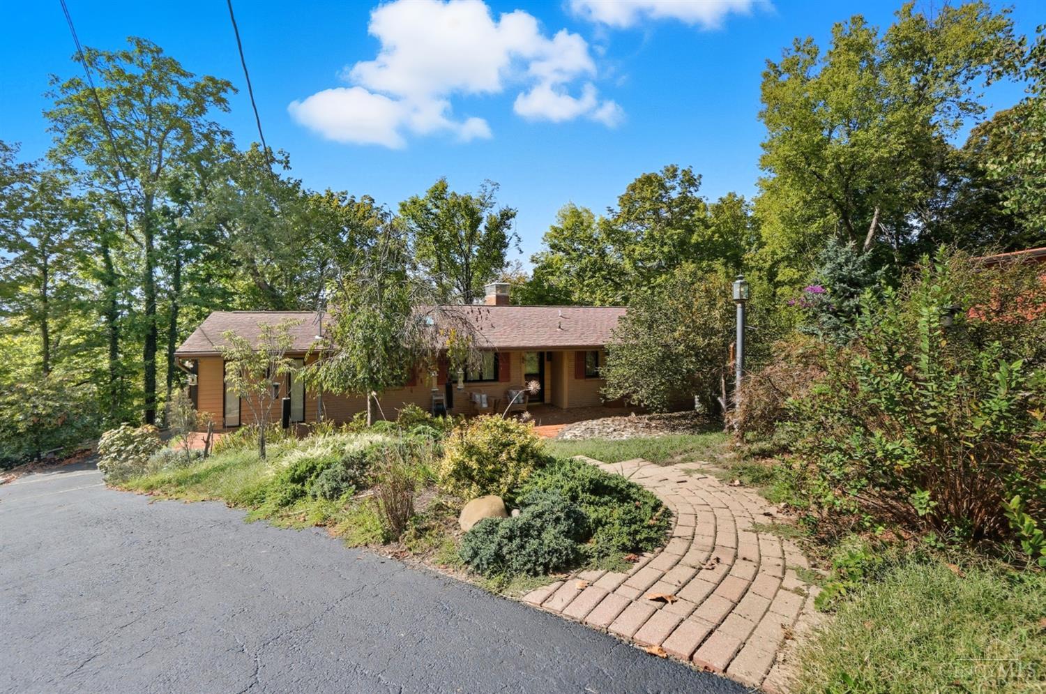 5800 Cherokee Drive
