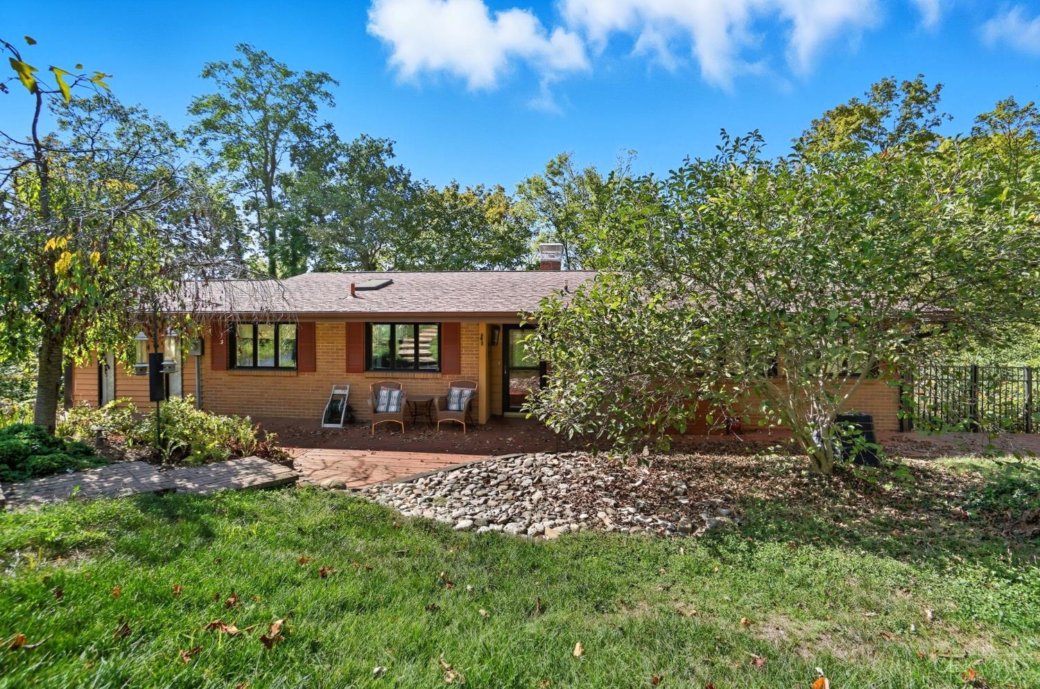 5800 Cherokee Drive