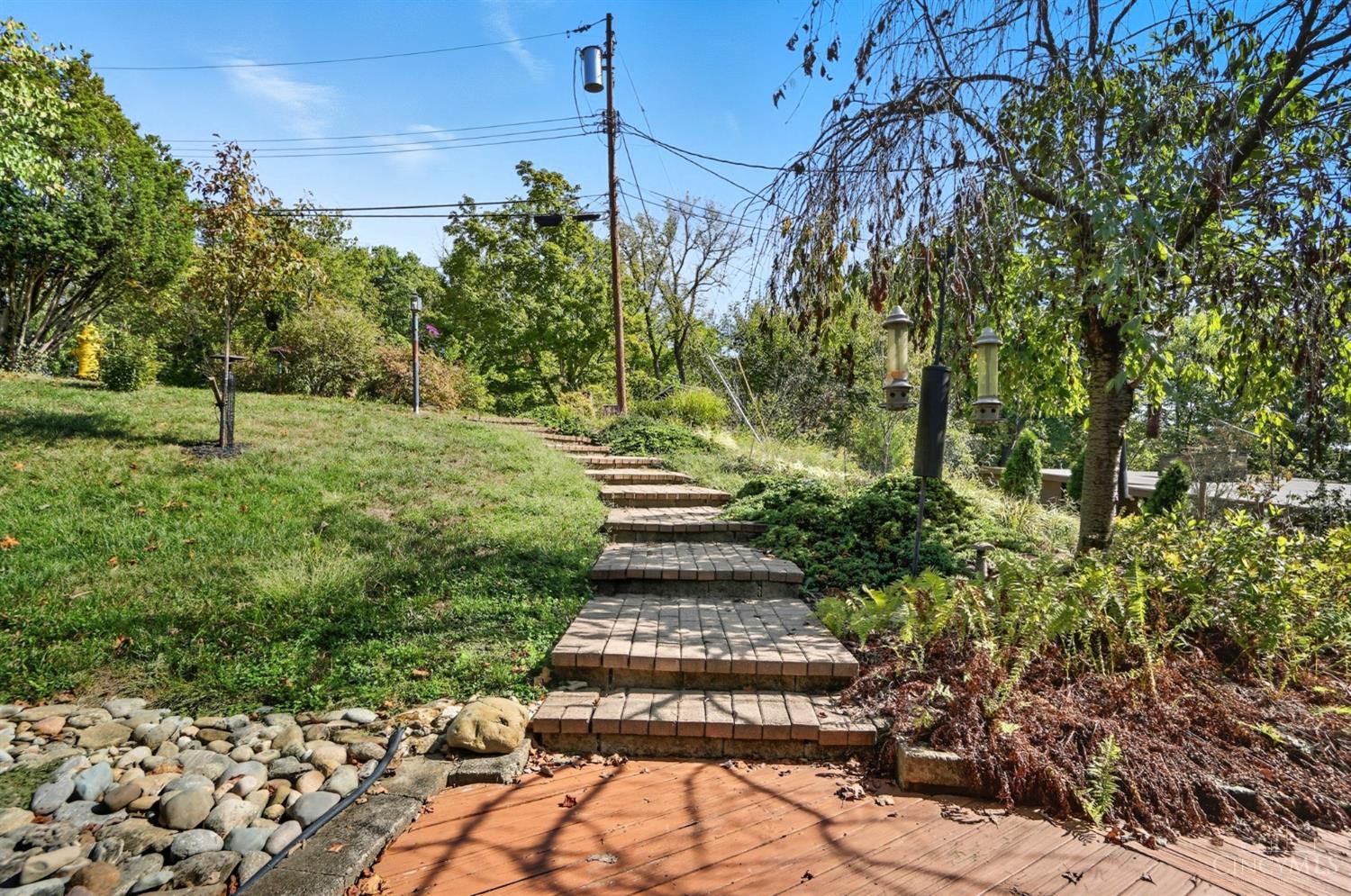 5800 Cherokee Drive
