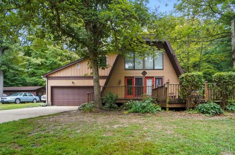 Photo of 176 Horse Shoe Drive, Jackson Township, OH 45171 (MLS # 1859019) Photo of 176 Horse Shoe Drive, Jackson Township, OH 45171 (MLS # 1859019)