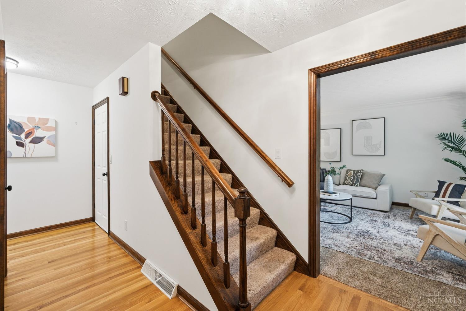 1402 Whitaker Lane