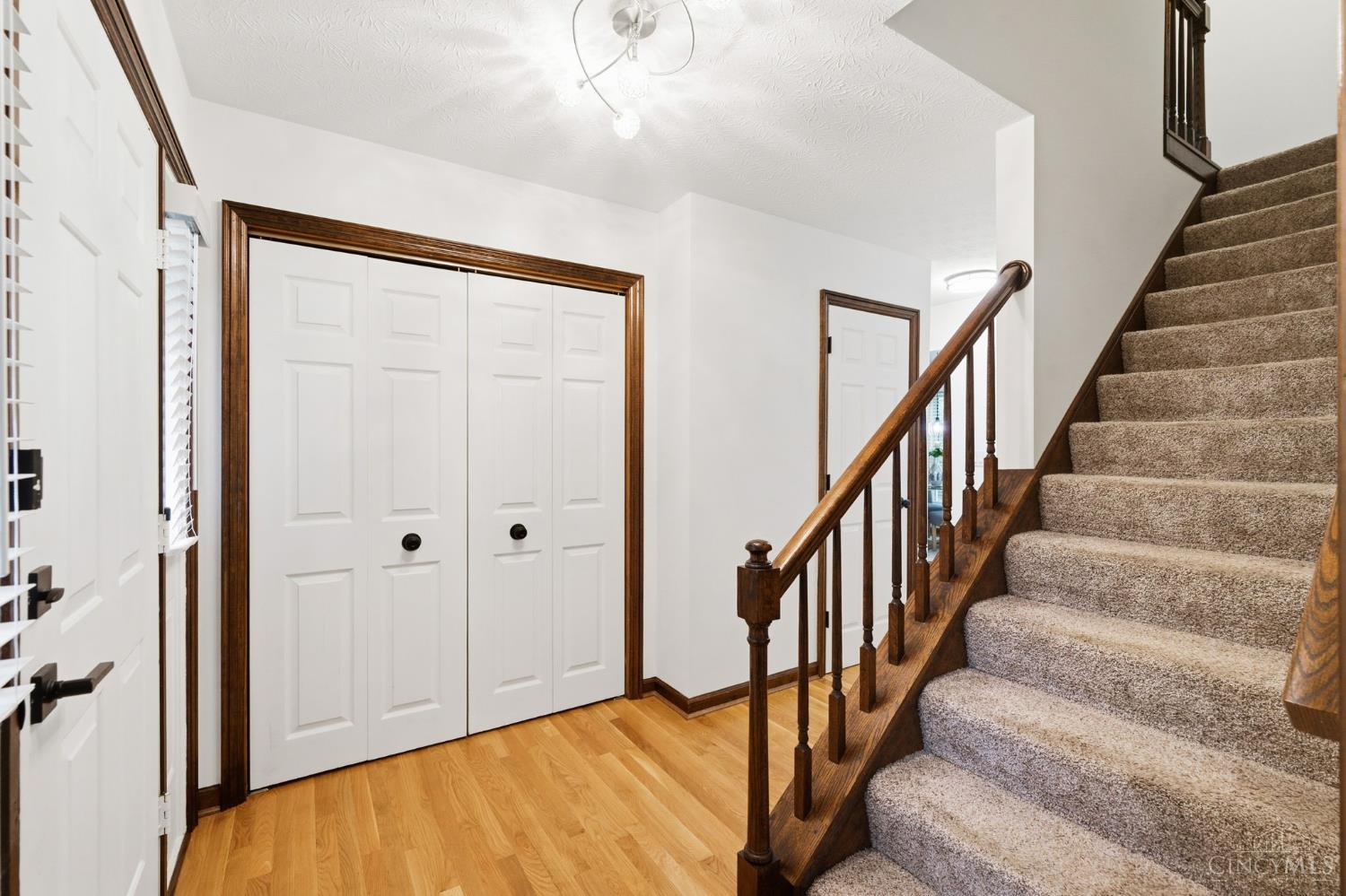 1402 Whitaker Lane