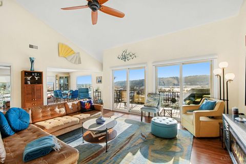 Photo of 3304 Columbia Parkway #3, Cincinnati, OH 45226 (MLS # 1868473)