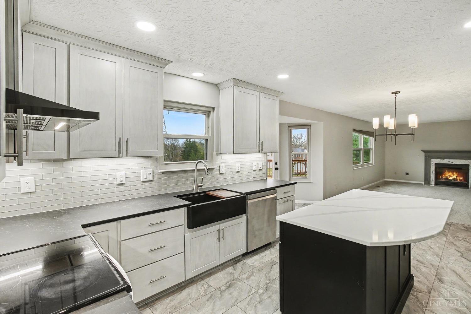 6098 Glenngate Court