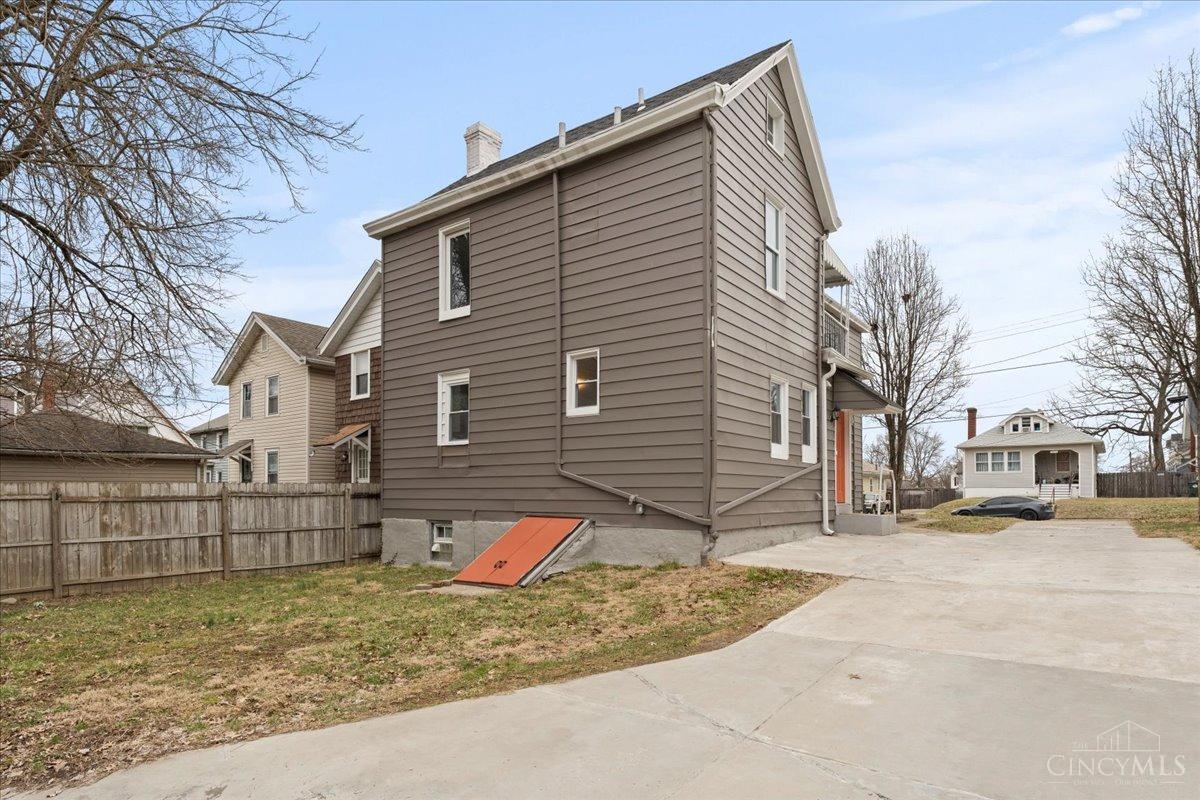 1805 Weyer Avenue, Norwood, Ohio image 38