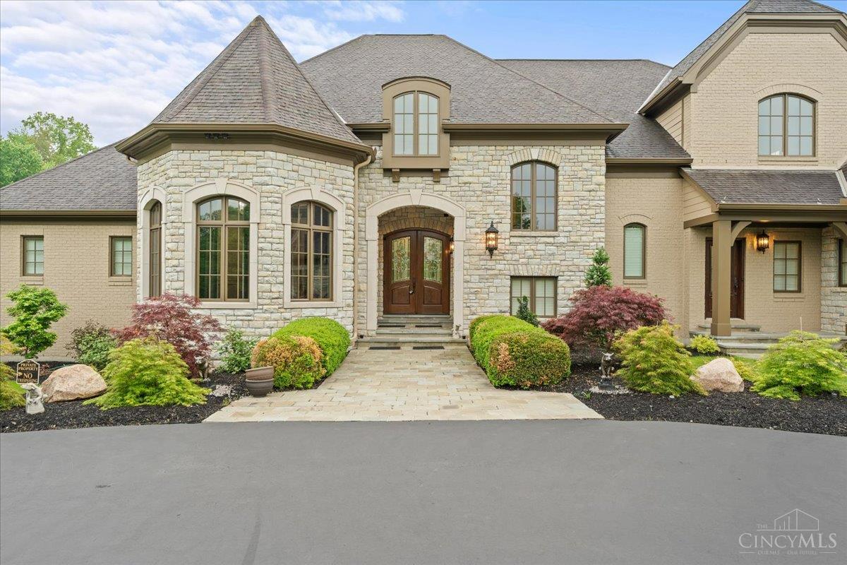 9020 Whisperinghill Drive