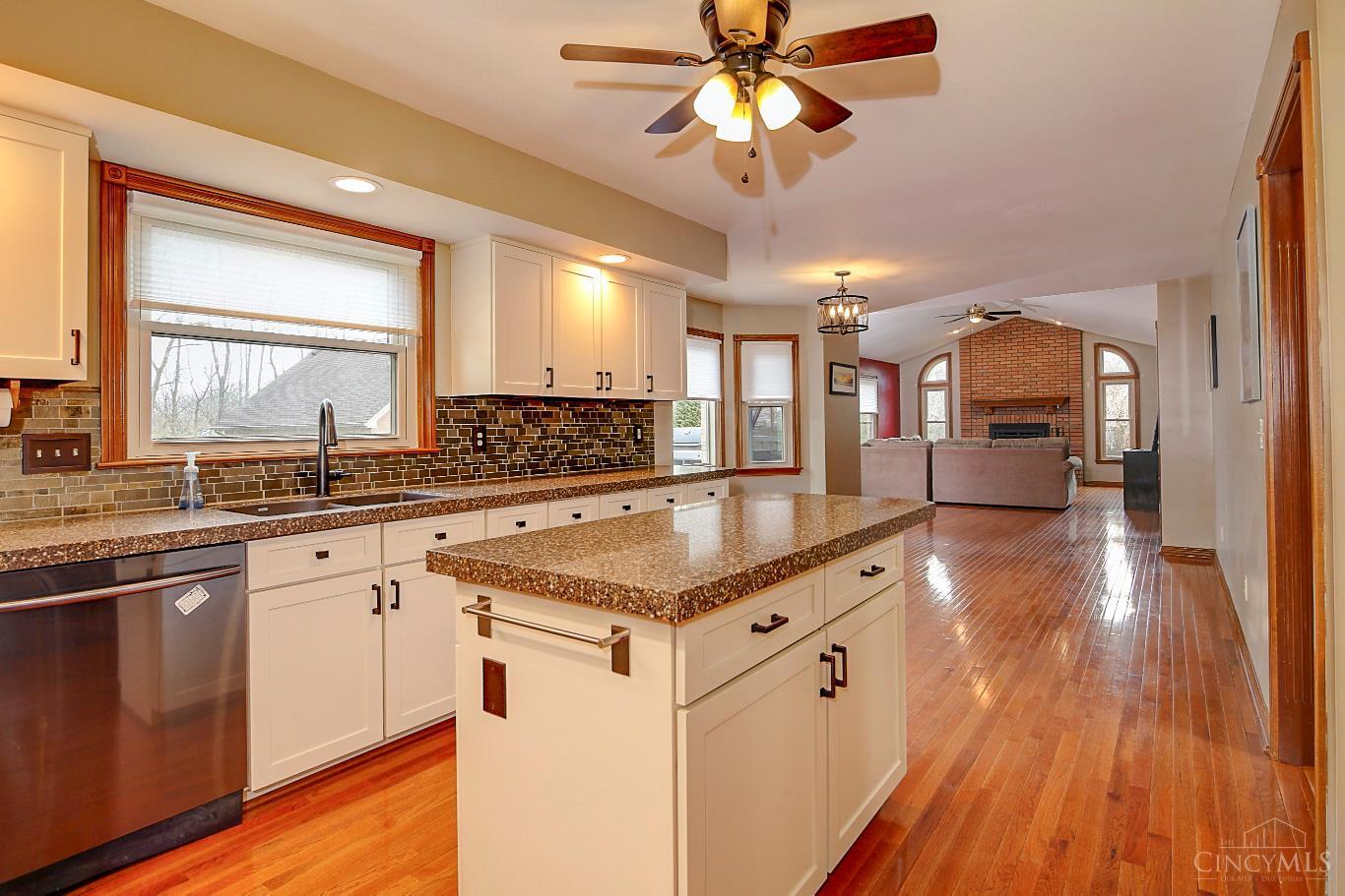 10950 Kristiridge Drive