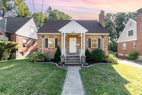 Photo of 1634 Brandon Avenue, Cincinnati, OH 45230 (MLS # 1860261)