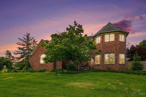 Photo of 5912 Bridgeview Court, Cincinnati, OH 45248 (MLS # 1879294)
