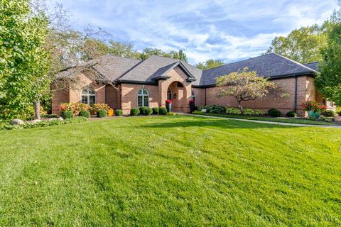 Photo of 1053 Charter Place, Centerville, OH 45458 (MLS # 1859129)