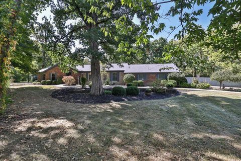Photo of 6351 Lesourdsville West Chester Road, Liberty Township, OH 45011 (MLS # 1851083)