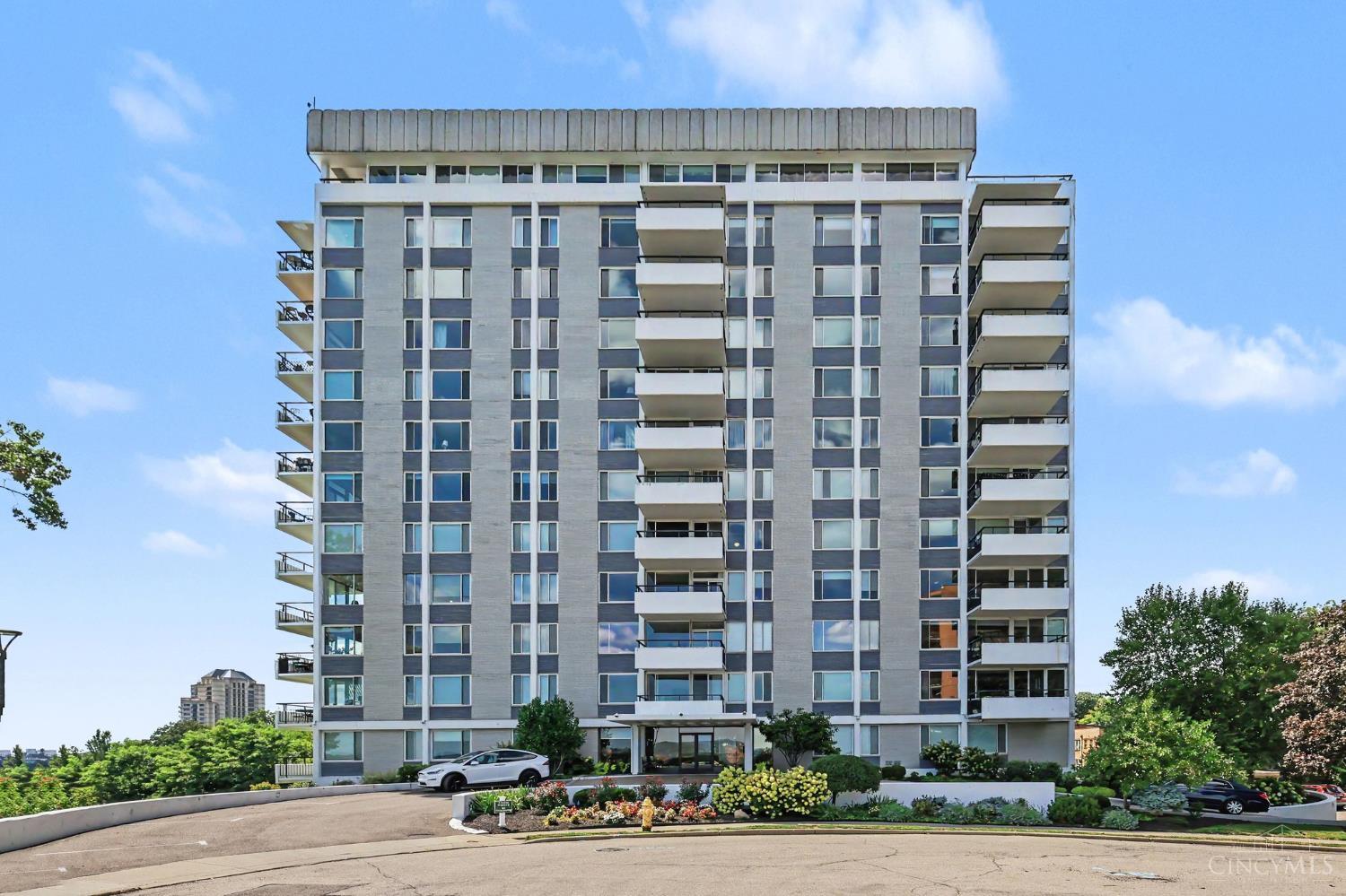 2401 Ingleside Avenue 5A