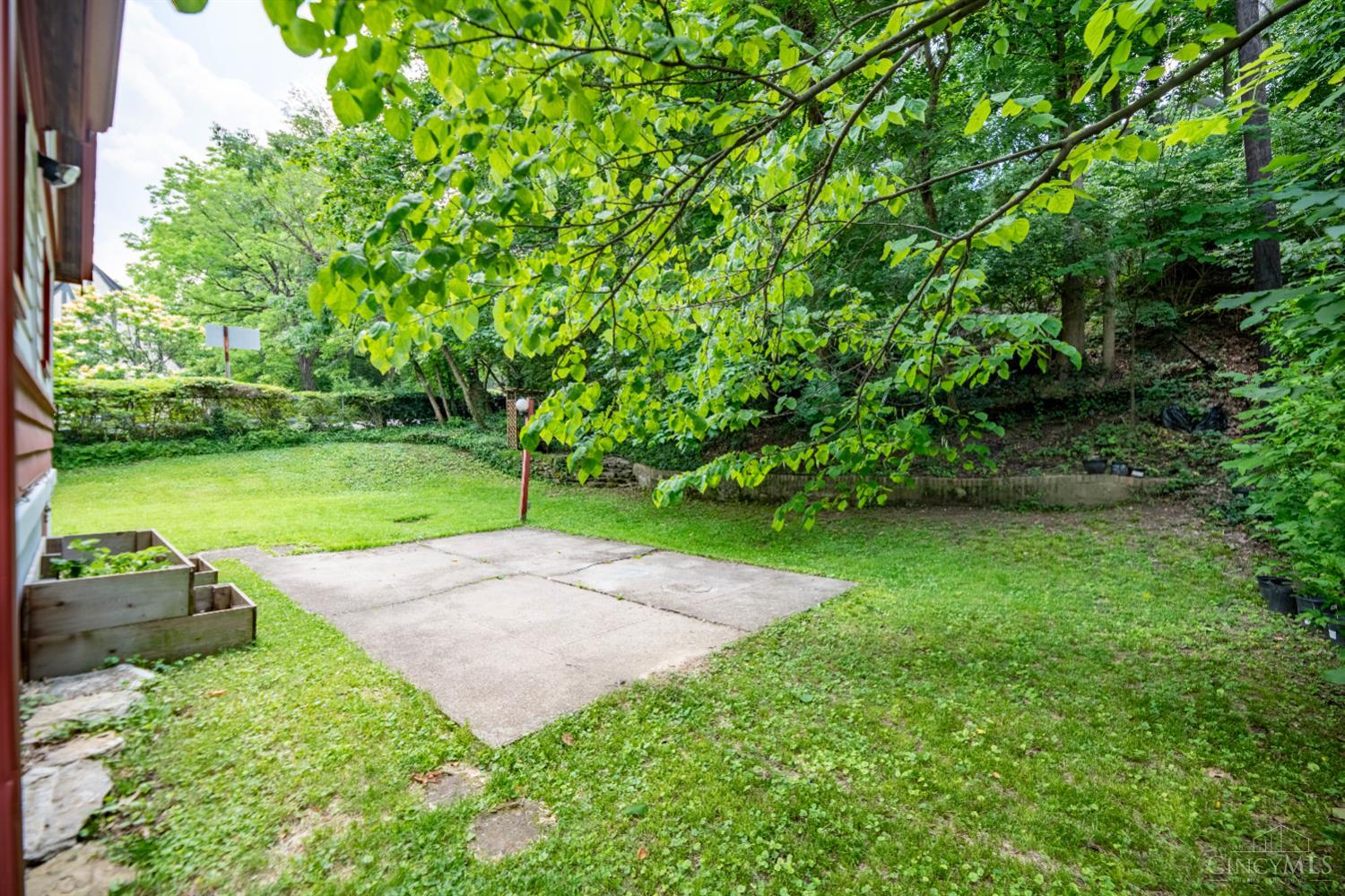 667 E Mitchell Avenue, Cincinnati, Ohio image 37